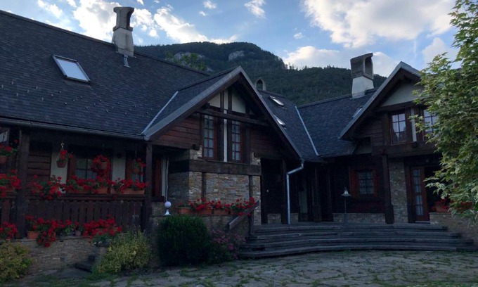 Kvacany House | Discover Pivovar BUC Kvačany: Pet-Friendly Retreat