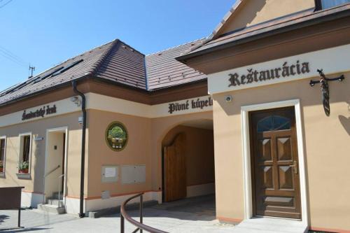 Prievaly House | Family-Friendly Pivovar Sandorf with Hot Tub & 9/10 Rating