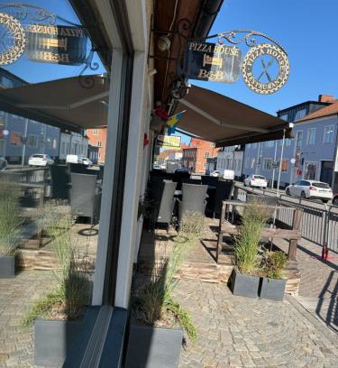 Simrishamn Bed & Breakfast | Enjoy Family-Friendly Comfort at Pizza House Bed Simrishamn