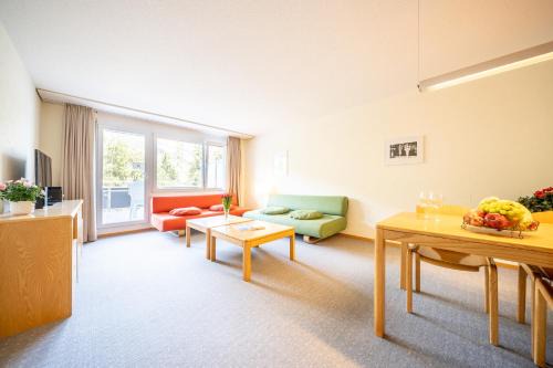 Vulpera Apartment | Bright Apartment with Large Balcony Near Scuol Attractions