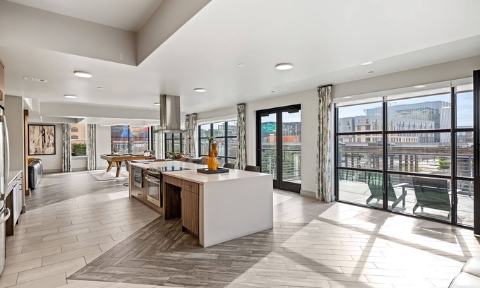 Waller Creek District Apartment | Discover Placemakr Downtown Austin: Guest Rated 9.2/10