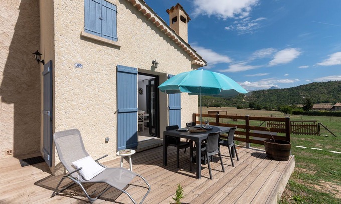 Champtercier Apartment | Gîte le Pic D'Oise in Plaines-Provence: Perfect for Families
