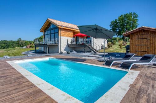 Eymet House | Discover Plaisir d'Eymet: Oceanfront Paradise Awaits