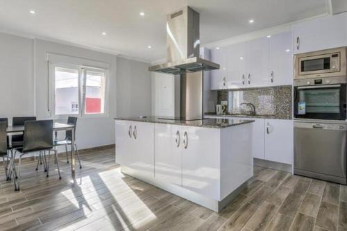 Platja de l'Arenal Apartment | Oceanfront Plaja Arenal Javea Apartment with Sea Views