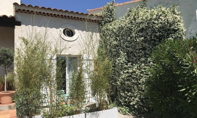 Plan-de-Cuques House | Oceanfront Family Escape at Plan de Cuques T2 - Rated 9.2