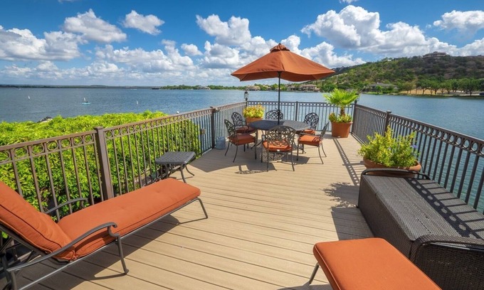 Horseshoe Bay Condo | Celebrate Father's Day with Amazing Amenities and 10/10 Rating