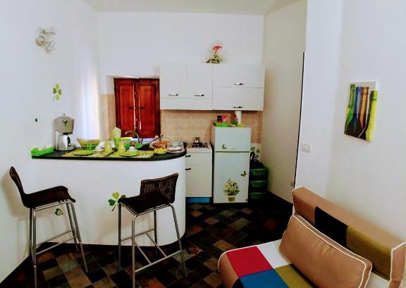 Bronte House | Guest Rated 10/10: Planet Rooms with Family-Friendly Amenities