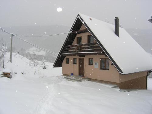 Kupres Ski Chalet | Guest Rated 10/10: Planinska kuća Kupres Awaits You