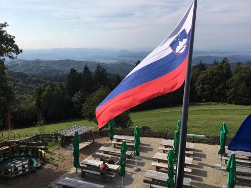 Vidrga House | Pet-Friendly Retreat at Planinski dom Janče - Rated 9.2/10