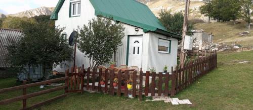 Virak House | Tranquil Retreat at Planinski mir: Family-Friendly Escape