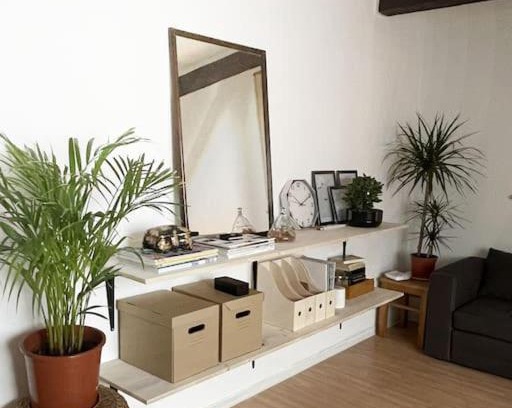 Halle Apartment | Cozy Retreat: Perfect Getaway for You and Your Family