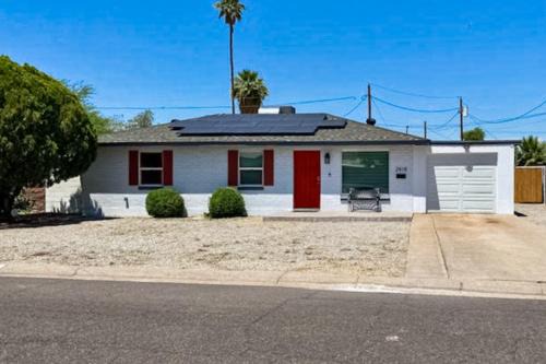 Encanto House | Discover the Southwest Charm: Family-Friendly Retreat