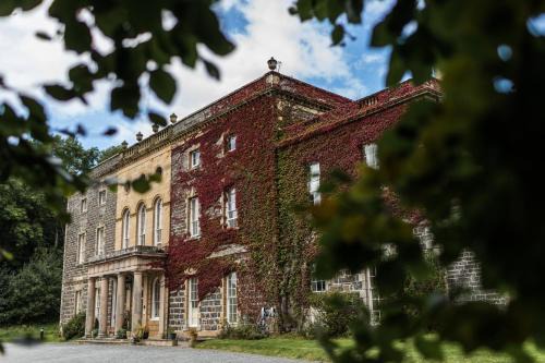 Aberystwyth House | Discover Plas Nanteos Mansion: Top-Rated & Pet Friendly