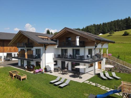 Lajen House | Relax at Platiederhof: Pet-Friendly Retreat with Top Rating