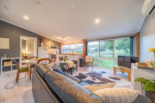 Smithton Bed & Breakfast | Top-Rated Platypus Waters B&B: Pet-Friendly & Accessible