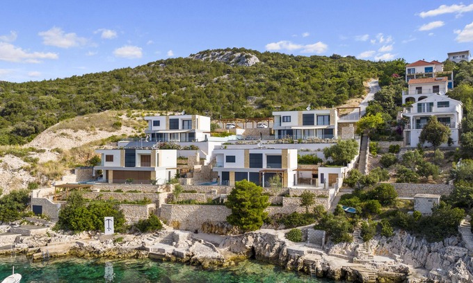 Vinisce Villa | Ocean View Villa: Guest Rated 10/10 with Private Pool