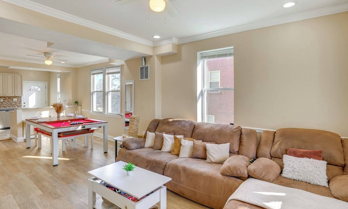 Frankford House | Play Pool or Relax on Deck: Baltimore City Escape!