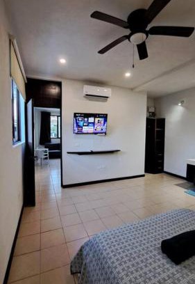 Puerto Juarez Apartment | Family-Friendly Playa Blanca - Moro White with High Ratings