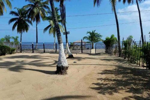 San Antero House | Beautiful Playa Blanca Sanantero: Beachfront Family Retreat