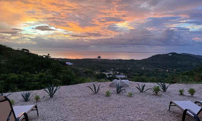 Brasilito Apartment | Experience Ocean Views at Playa Flamingo's Cozy Studio