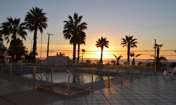 Concon Apartment | Oceanfront Playa Paraíso Resort: Guest Rated 9/10
