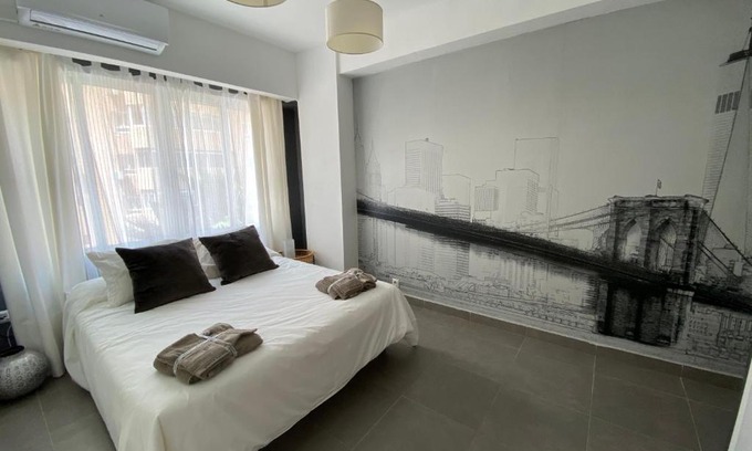 La Malagueta Apartment | Discover Oceanfront Bliss at Playa, Sol y Centro Histórico