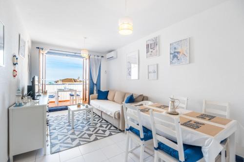 Santa Pola Apartment | Oceanfront Playa Varadero: Guest Rated 9.8 with Pool Access