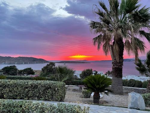 Naousa House | Oceanfront Playera Bungalow G with Spectacular Sea Views