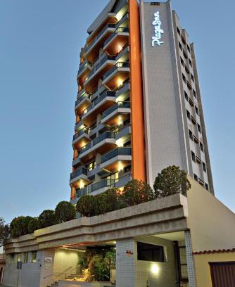 Centro Hotel | Pet Friendly Plaza Inn Flat Araxá with Ocean View & Pool