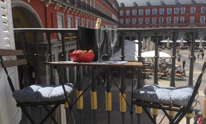 Sol Apartment | Experience Plaza Mayor Deluxe: 4-Star Comfort & Breakfast