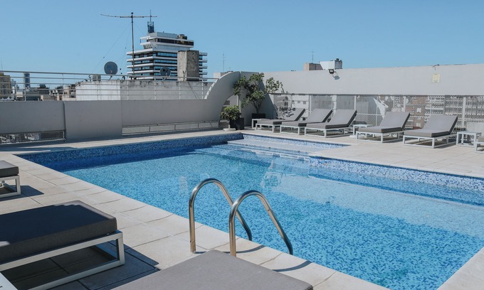 Centro Hotel | Experience Comfort at Plaza Real Suites Hotel with Pool & Spa