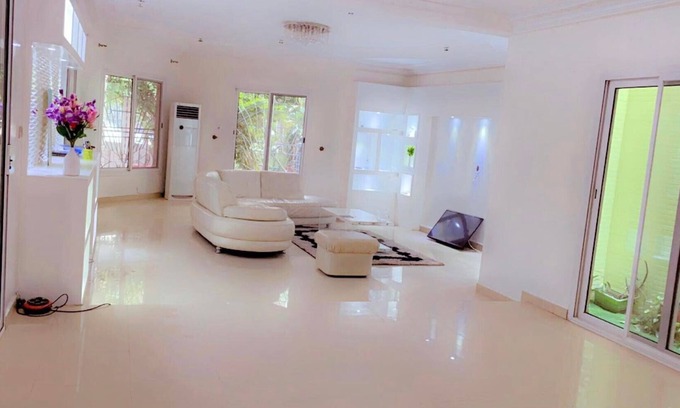 Yof Bed & Breakfast | Budget-Friendly Room with Kitchen Steps from the Sea