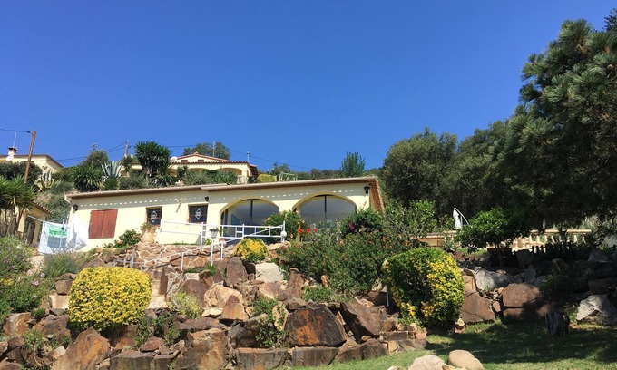 Calonge House | Idyllic Retreat with Private Pool for 6 in Calonge