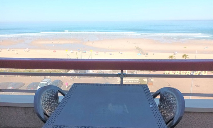 Lacanau-Ocean Apartment | Oceanfront Studio with Scenic Views and Great Amenities