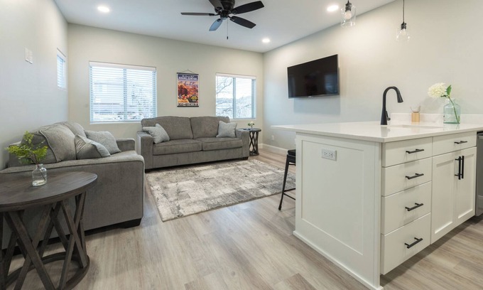 Hurricane Apartment | Pleasant Stay Place - New Build/Zion/Sand Hollow