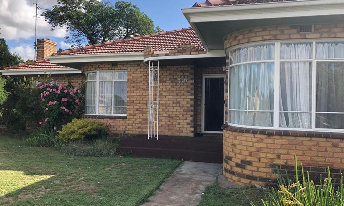 Horsham House | Pet-Friendly Retreat at Pleasant View: Guest Rated 9.1/10