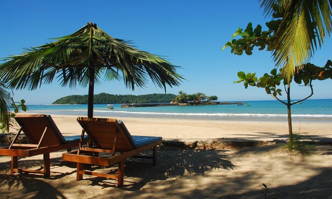 Ngapali Hotel | Scenic Stay at Pleasant View Resort with Ocean Views & Spa