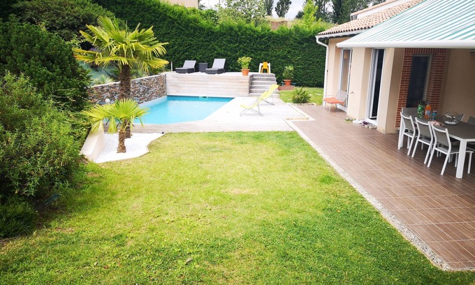 Saint-Jean House | Pleasant villa with pool