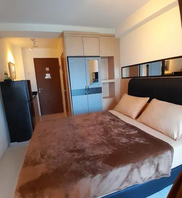 Kayu Putih Apartment | Family-Friendly Stay at Pleasant6tifolia with Pool Access
