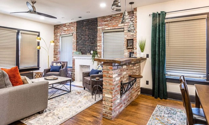 Downtown Tulsa Apartment | Quality Comfort Downtown - Pet Friendly with Ocean Views