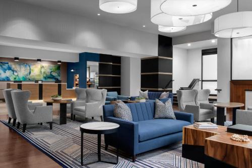 Pleasanton Hotel | Pet-Friendly Pleasanton Marriott with Ocean View & Pool