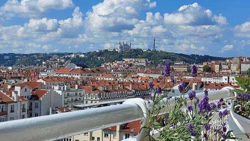 6th Arrondissement Apartment | Experience PLEIN SUD: Panoramic Terrace & Child-Friendly