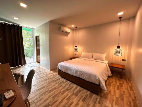 Makham Tia Hotel | Affordable Plernpetch Hotel - Family-Friendly Comfort Awaits