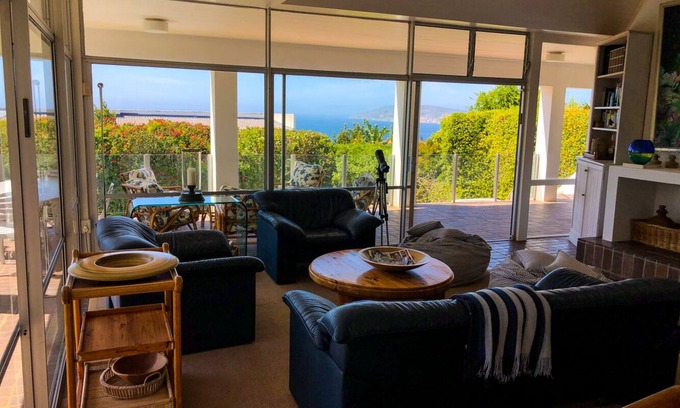 Plettenberg Bay House | Plett Memories with Robberg Views