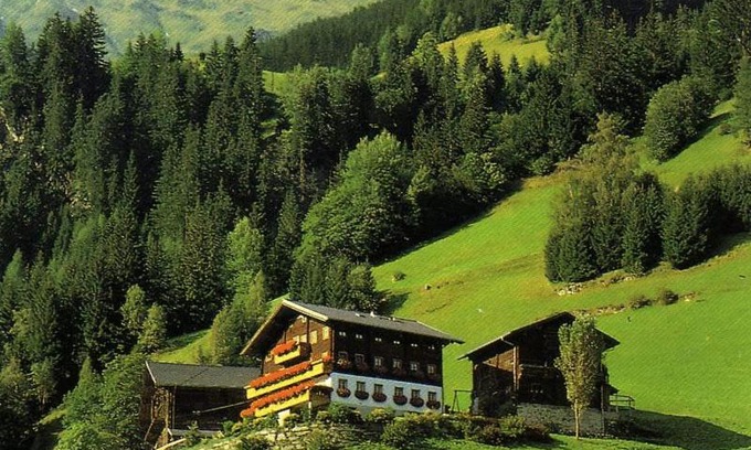 Hopfgarten in Defereggen House | Family-Friendly Getaway at Plonerhof - Rated 9/10 by Guests
