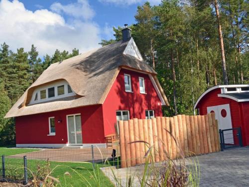 Glowe House | Plover: Family-Friendly Retreat with Pet Amenities