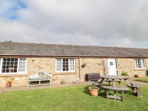 Haydon Bridge House | Family-Friendly Retreat at Plover Hotel Awaits You