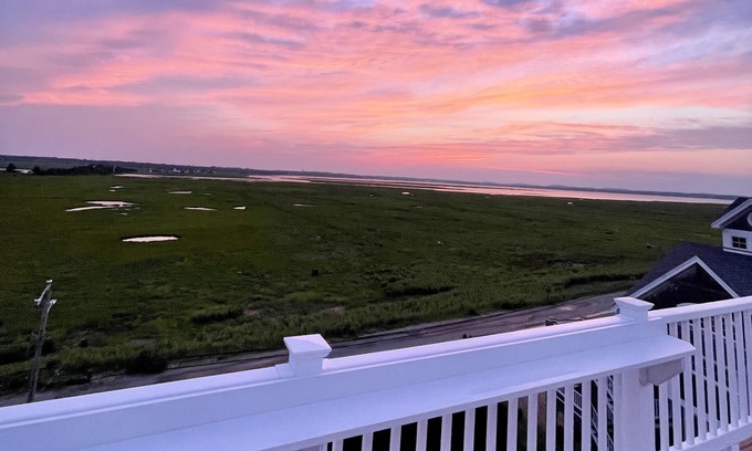 Newburyport House | Plum Island Waterfront Retreat with Spectacular Water Views