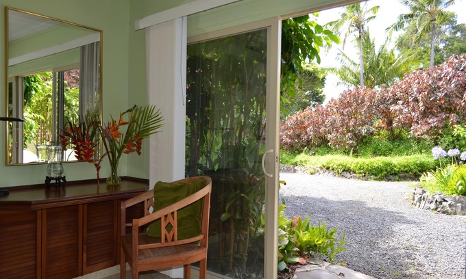 Haiku Cabin | Discover Plumeria Room on Maui's Breathtaking North Shore