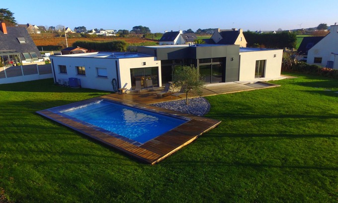 Plouarzel House | Guest Rated: 10/10 Coastal Retreat with Pool & Spa